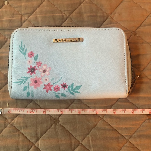 Rampage light blue zipper wallet with printed flowers - Picture 3 of 5